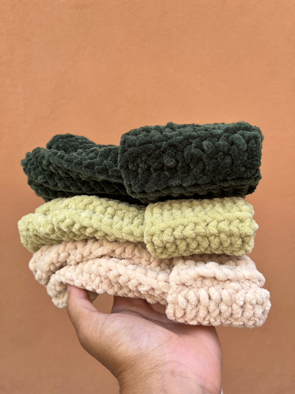 Cappellini invernali in ciniglia